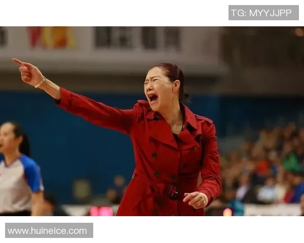 王芳独家分享篮球心得与技巧助你提升球技的秘诀与经验总结