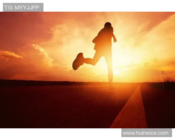 极限足球员的传奇之路:从草根到世界舞台的奋斗与荣耀 极限足球员的传奇之路:从草根到世界舞台的奋斗与荣耀